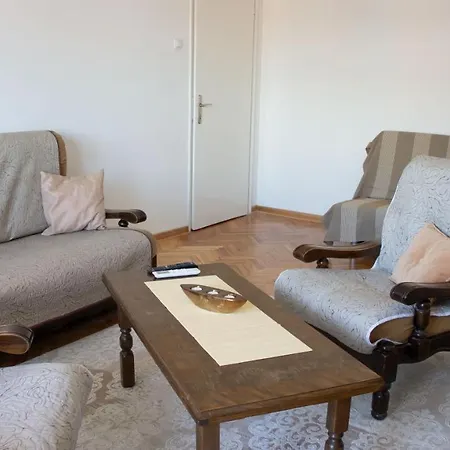 Dvosoban Stan U Strogom Centru Apartment *