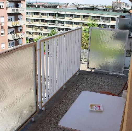 Dvosoban Stan U Strogom Centru *